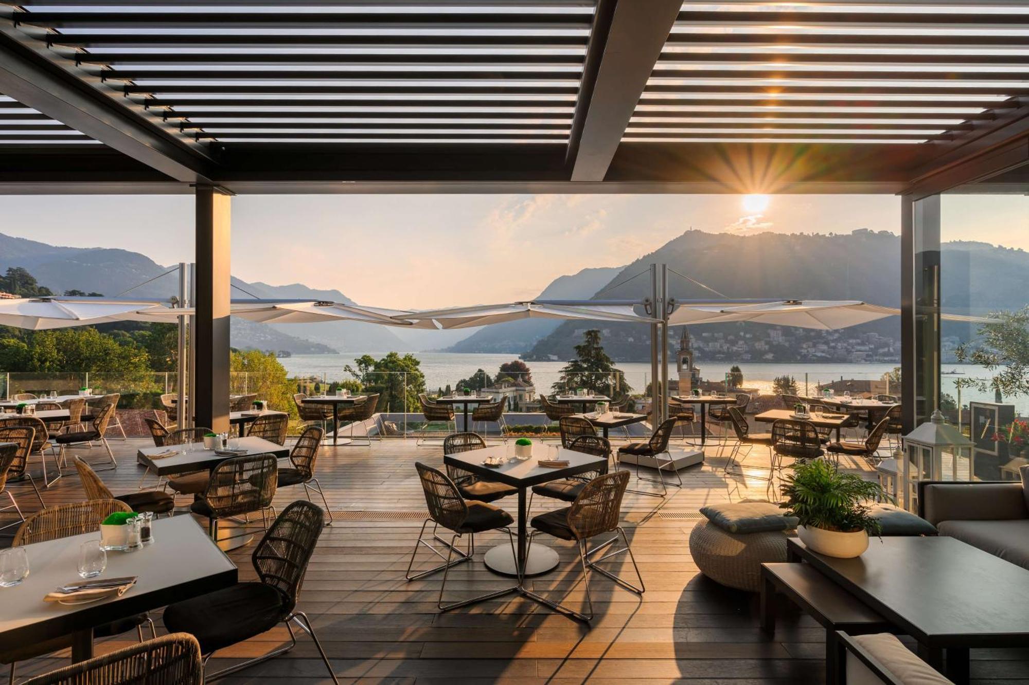 Hilton Lake Como Hotel Exterior photo